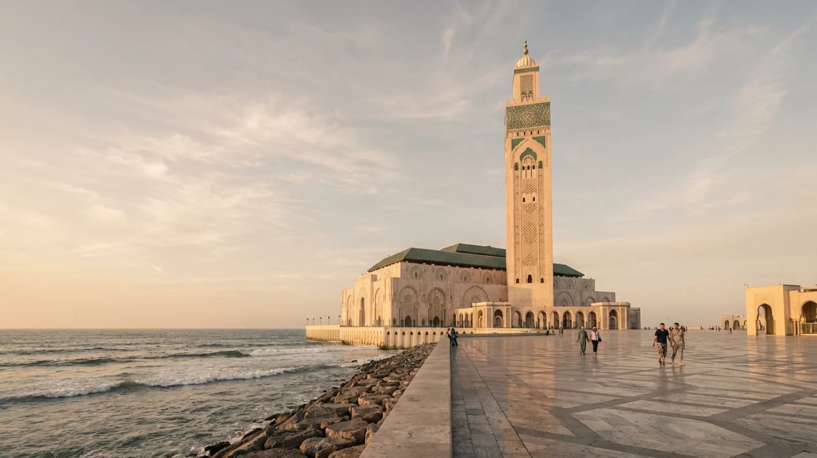Mosquée Hassan II à Casablanca face à l'océan